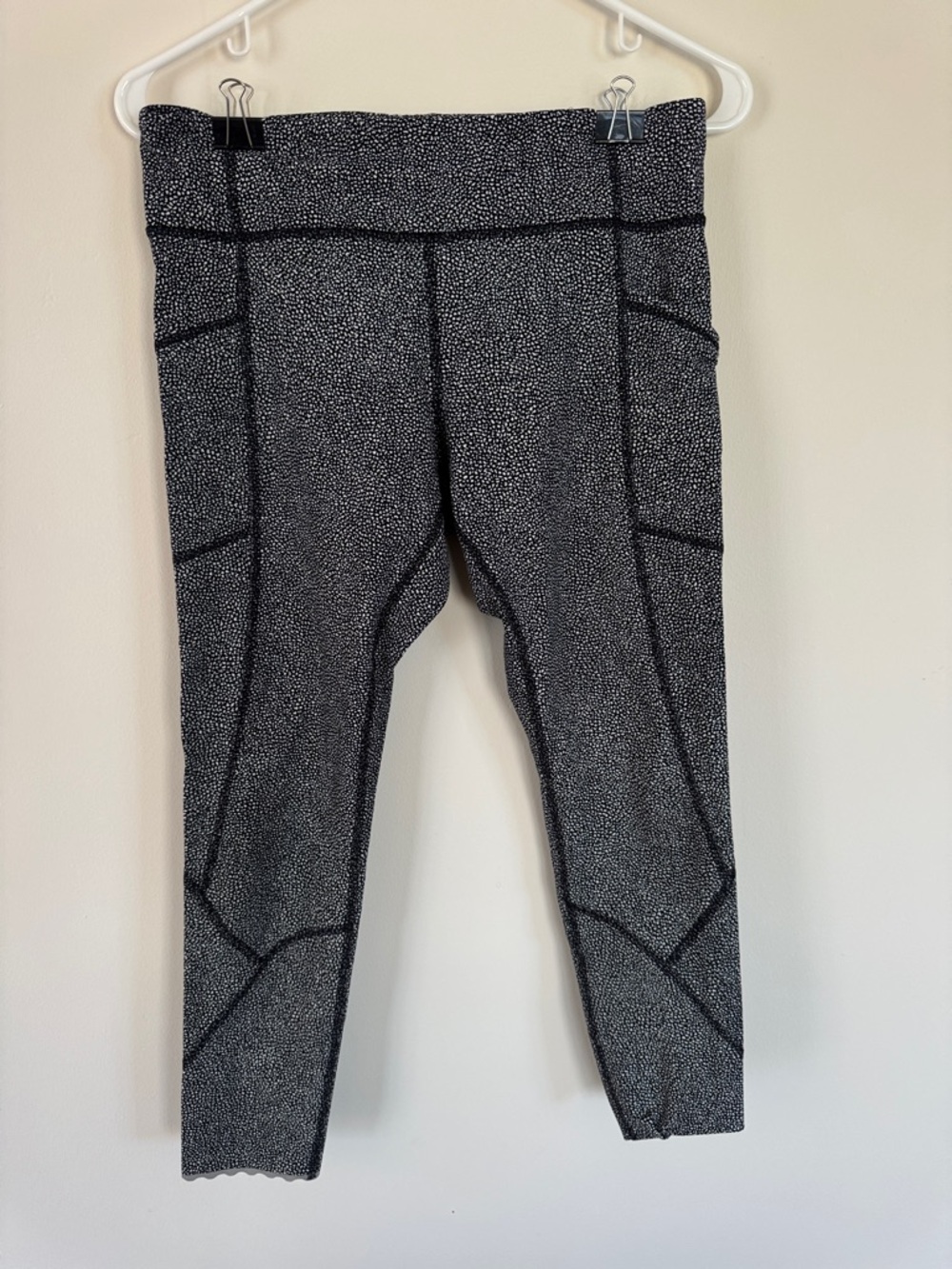 Lululemon Align Scalloped Hem High-Rise Crop 23"